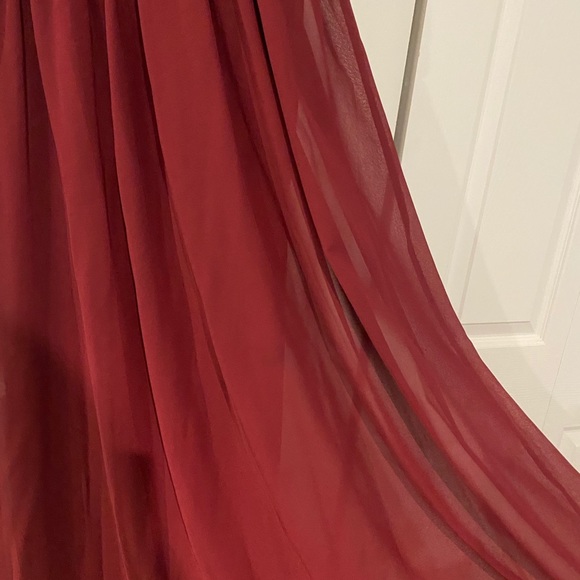 Halter burgundy formal dress - Picture 8 of 8